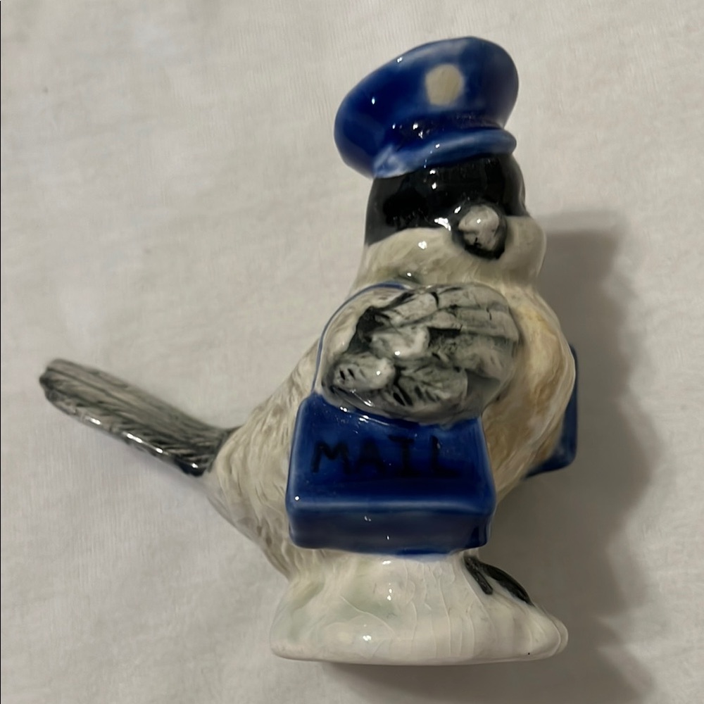 NEW Blue and White Ceramic Bird Salt Shaker. 2000 signed by TH.